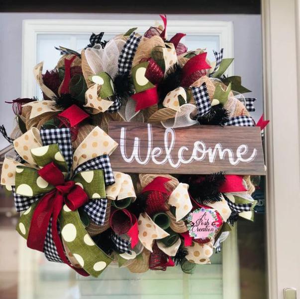 Standard Wreaths – A Posh Creation